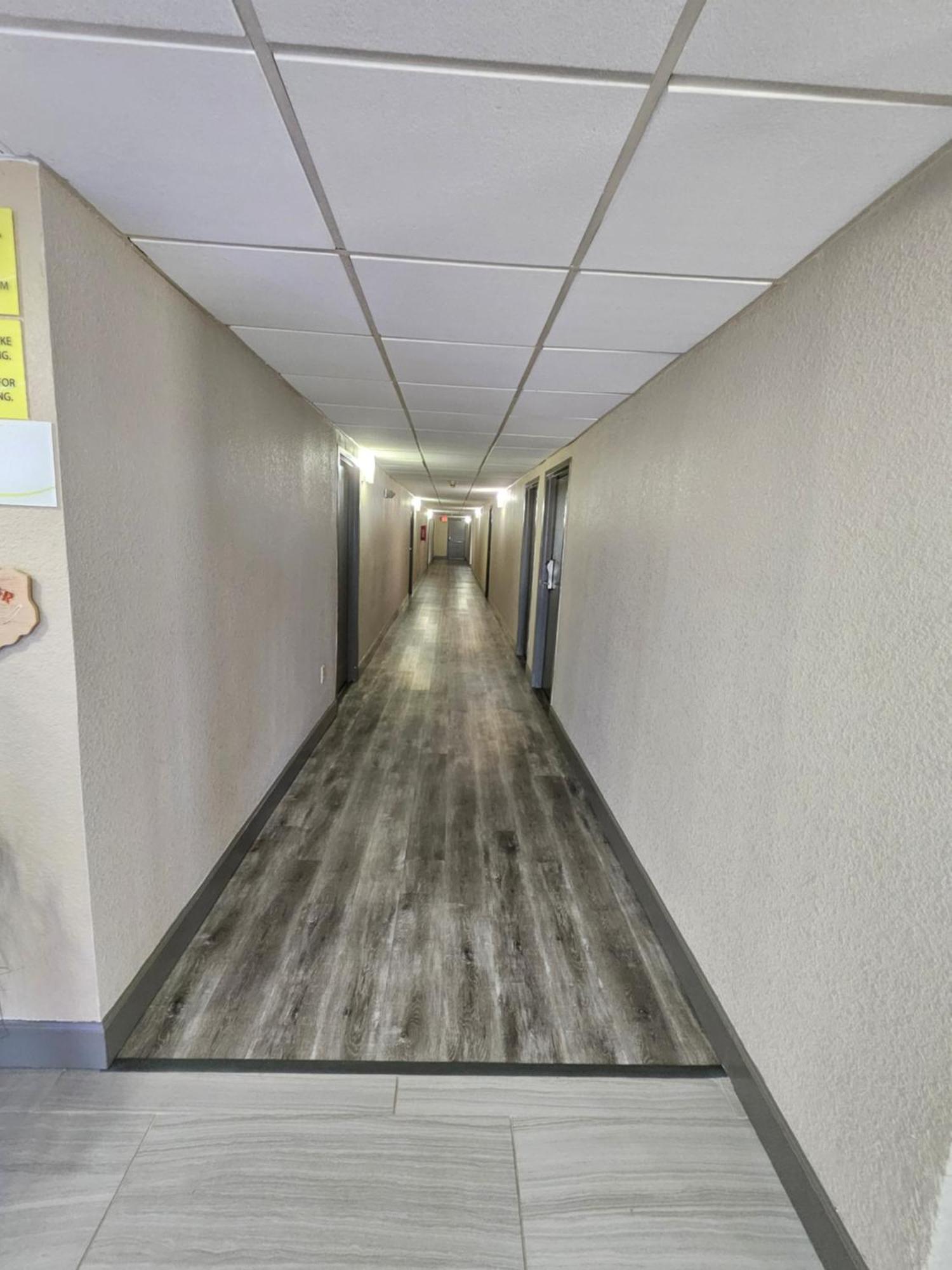 Super 8 By Wyndham Buffalo Zewnętrze zdjęcie
